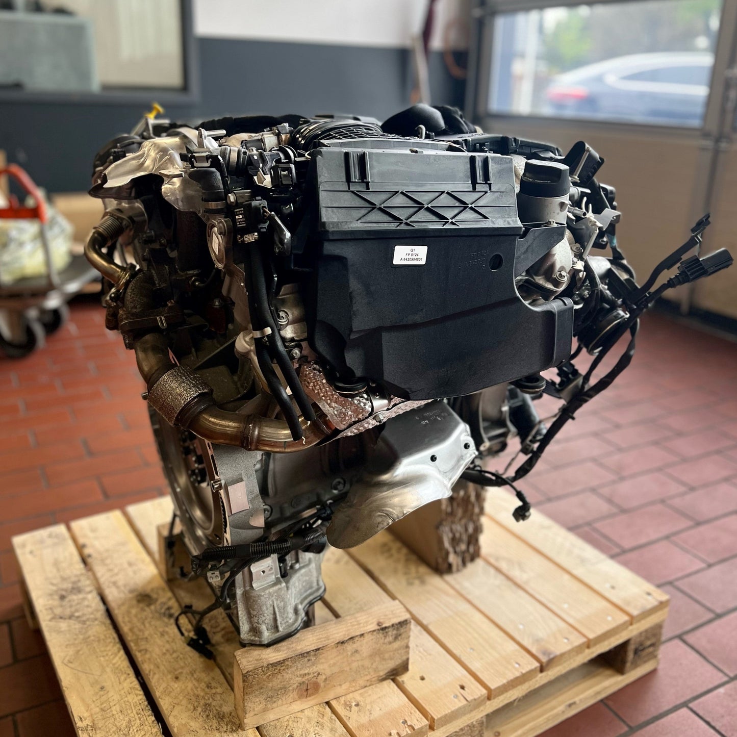 Neuwertiger originaler Mercedes Benz AT-Motor OM642.826 3,0 CDI 320 350