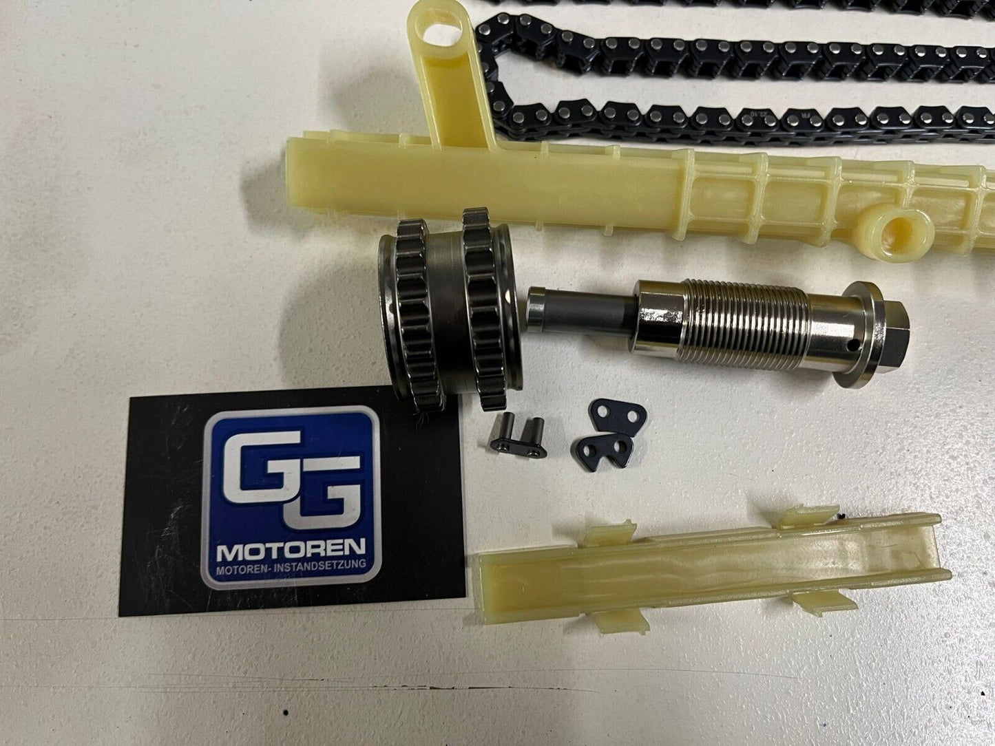 NEUER Mercedes Benz Steuerkettensatz mit Nockenwellenversteller M270 A2700506200 A2700506100