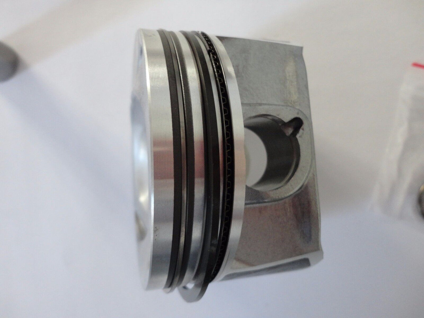 1x NEUER Kolben VW Audi Seat Skoda 1,4 TSI CAV BWK BMY BLG 03C107065 +0,50mm