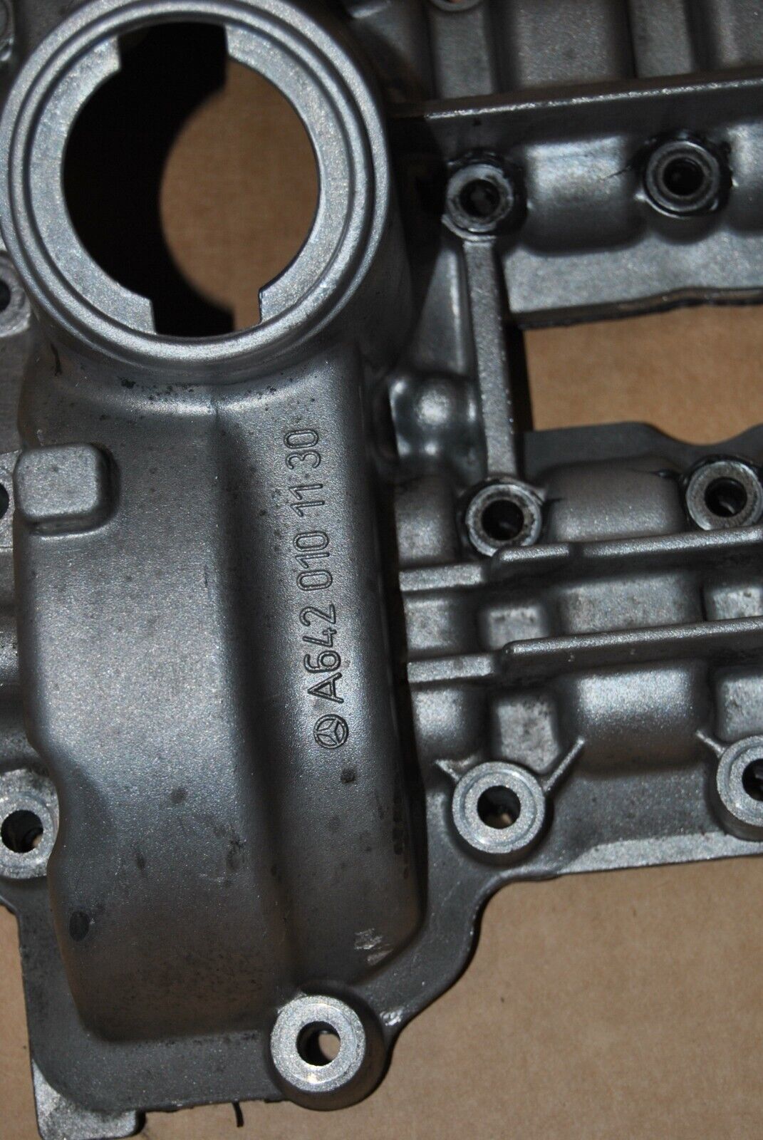 Originale Mercedes Benz Zylinderkopfhaube rechts OM642 3,0CDI A6420101130