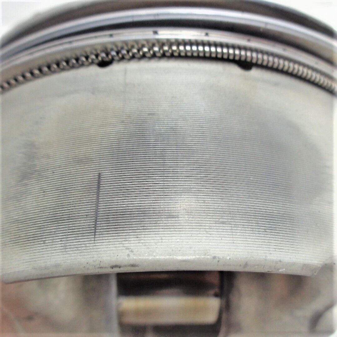 1x originaler Kolben Mercedes-Benz M278 X166 W166 W212 C218 C216 W221