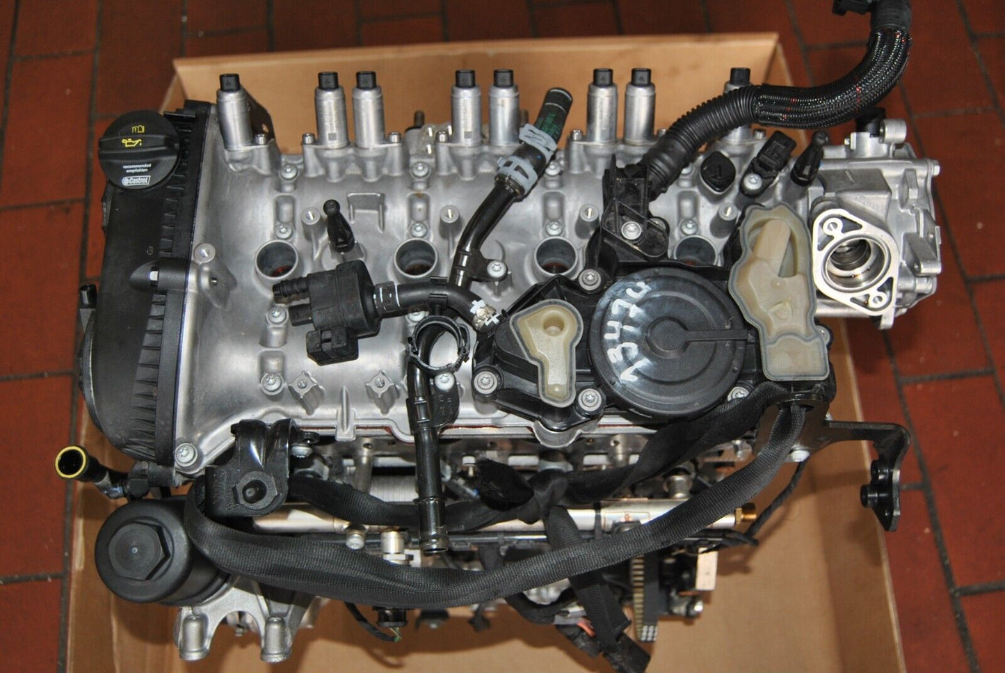 Neuwertiger (200km gelaufen) AT- Motor original VW Audi Seat Skoda 1,8TFSI TSI CJS