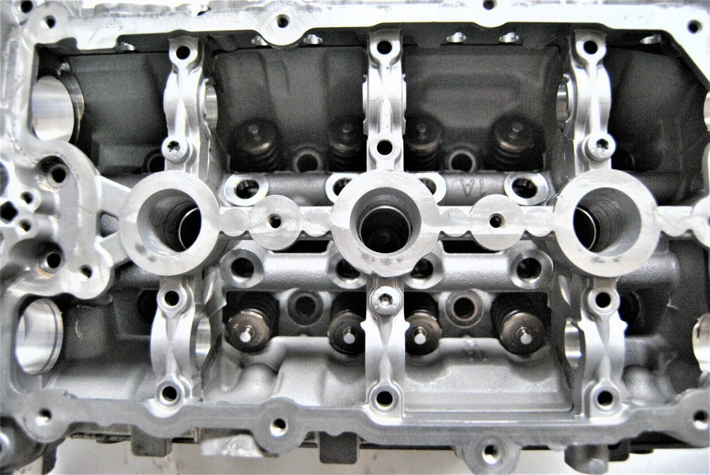 Originaler VW Zylinderkopf rechts 3,2 FSI CALA 06E103404A