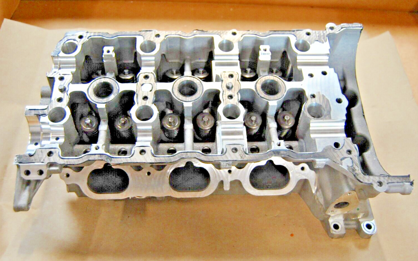 Original Mercedes Benz Zylinderkopf mit Ventile R2720162401