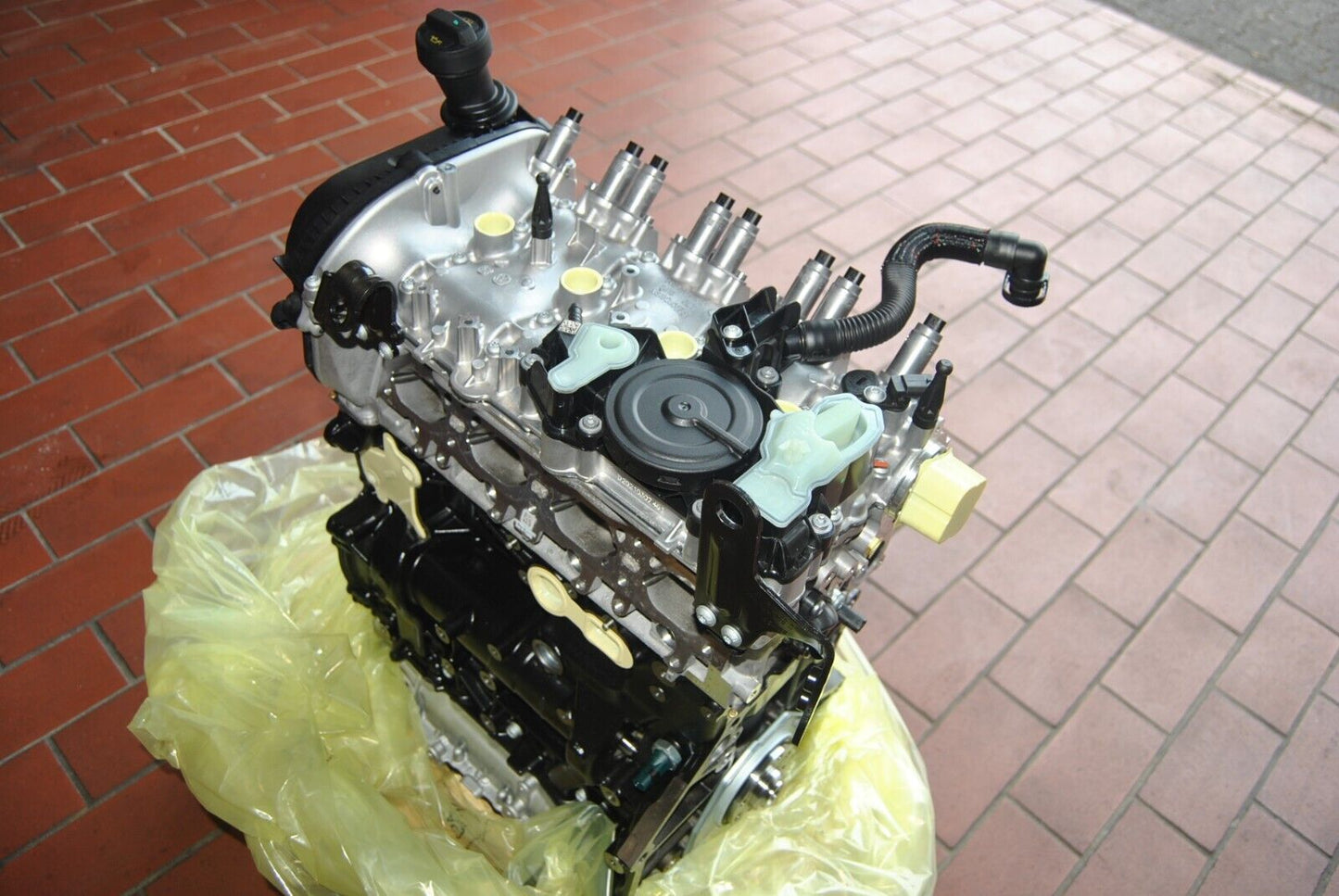 NEUER Motor original VW Audi Seat Skoda 2.0 TFSI TSI CHH CHHA