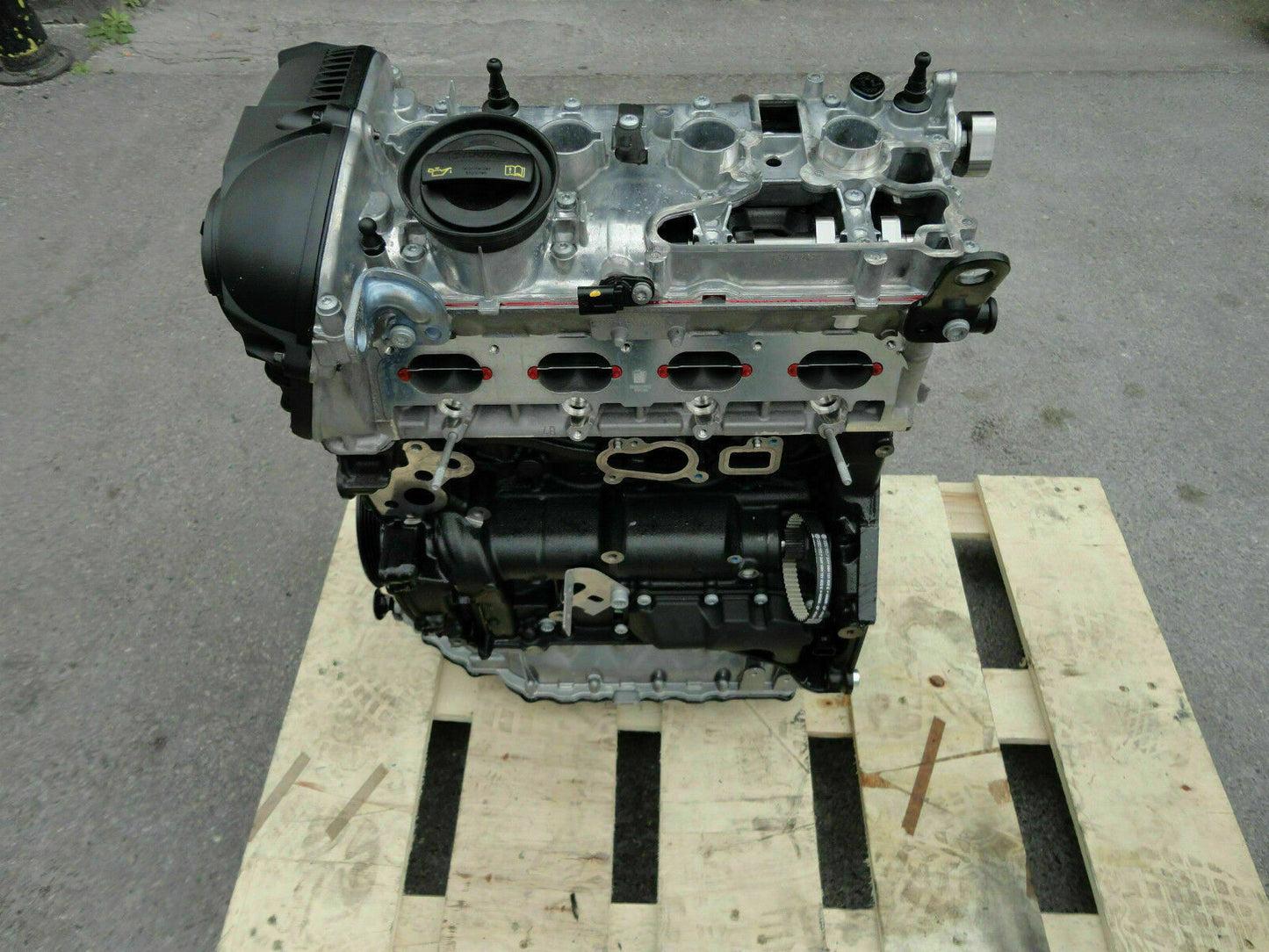 Überholter AT-Motor VW Audi 2.0 TFSI CCZ CDNB 147kW 200PS A3 Passat Austauschmotor